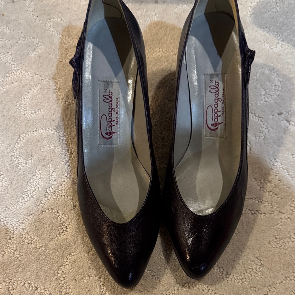 Pappagallo Dark Eggplant Leather Heels